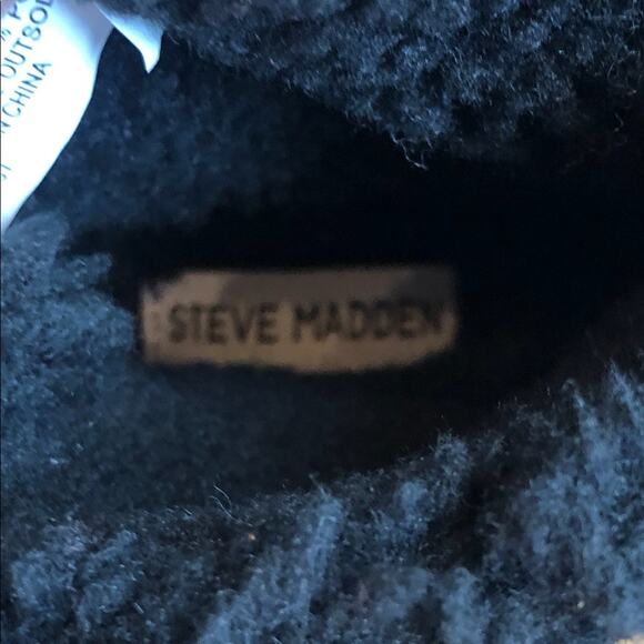 NWOT Steve Madden Tommy Black Suede Ankle Booties - Picture 8 of 9